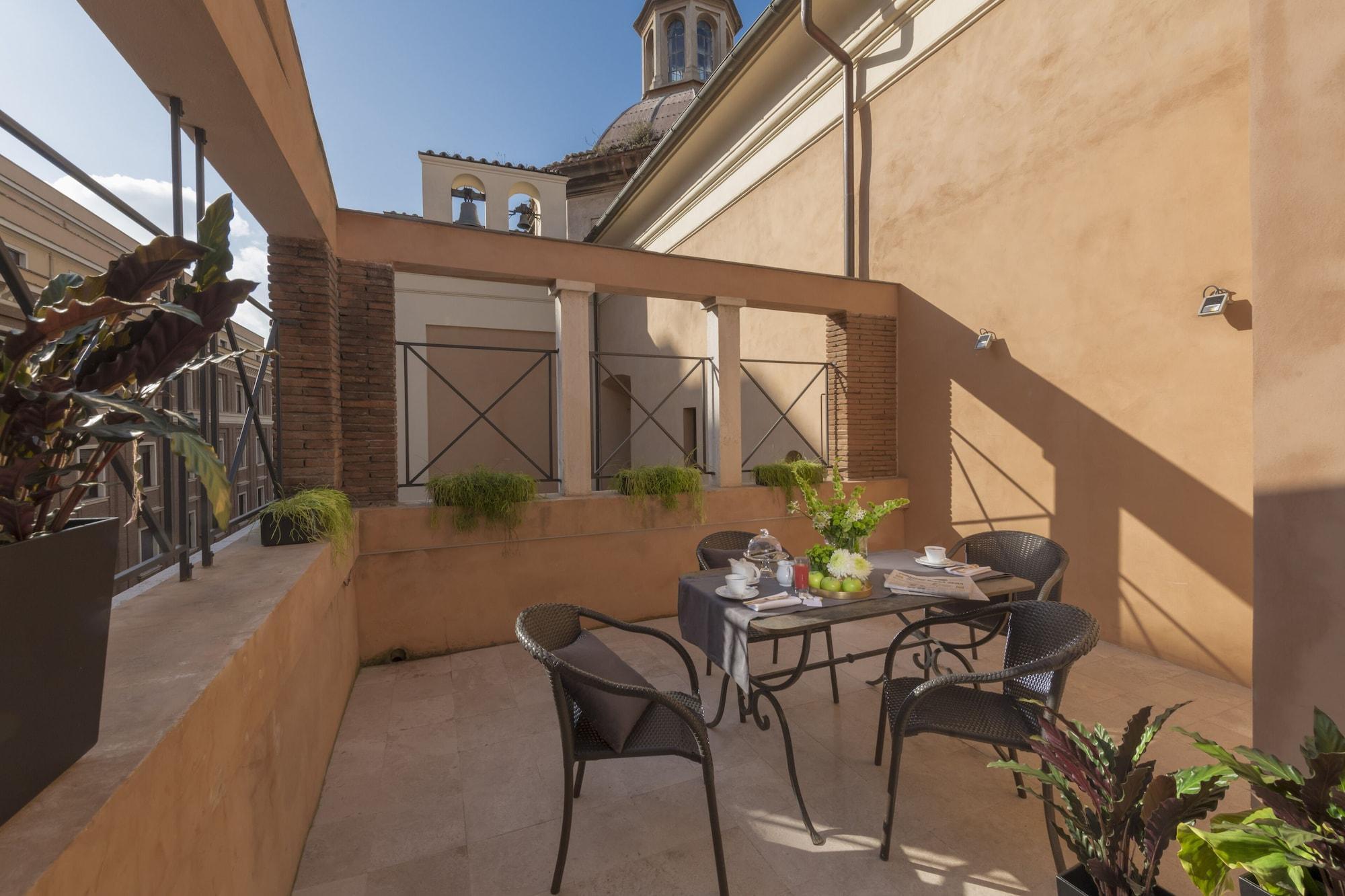 Hotel Royal Bissolati Roma Esterno foto