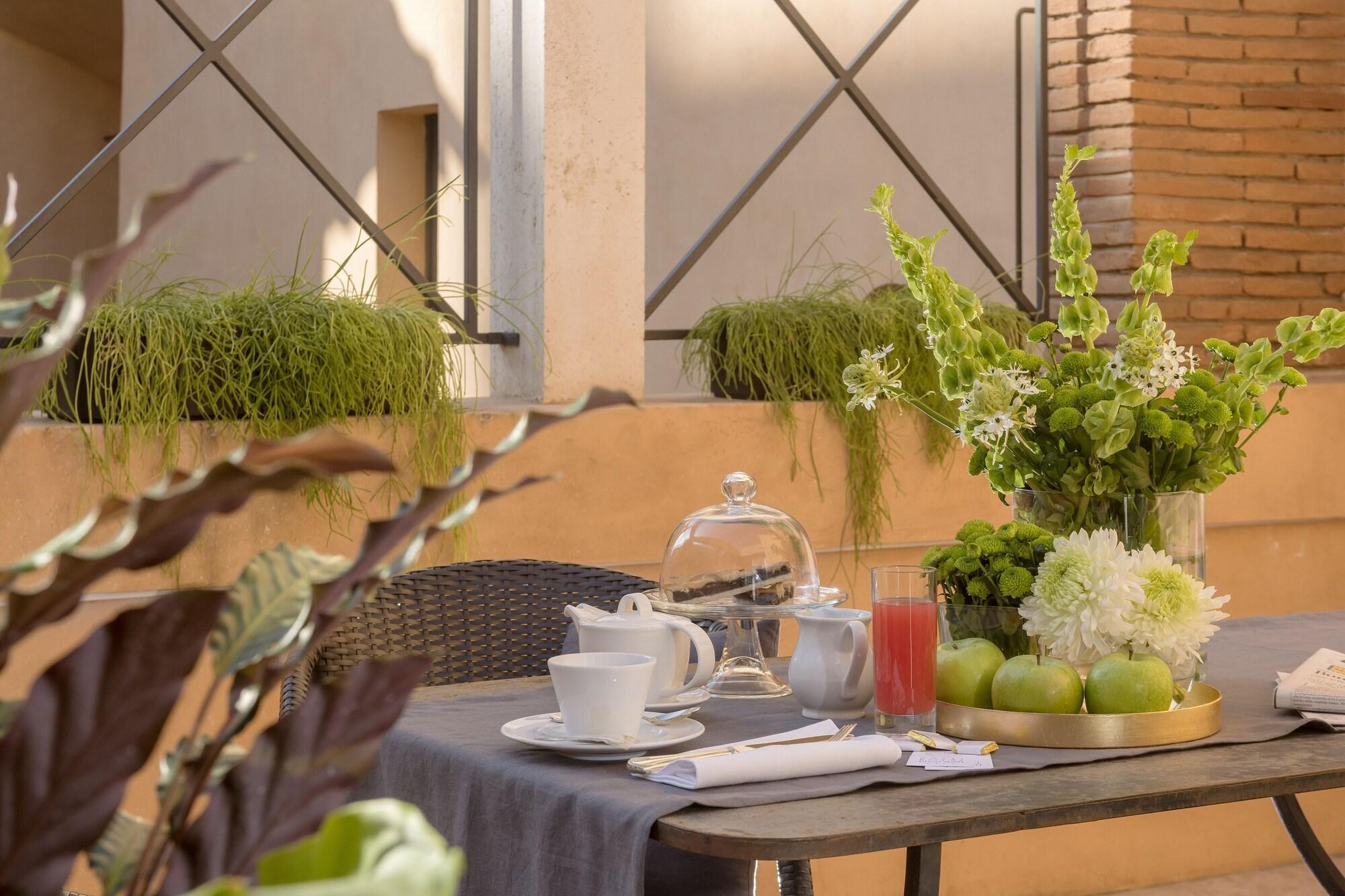 Hotel Royal Bissolati Roma Esterno foto